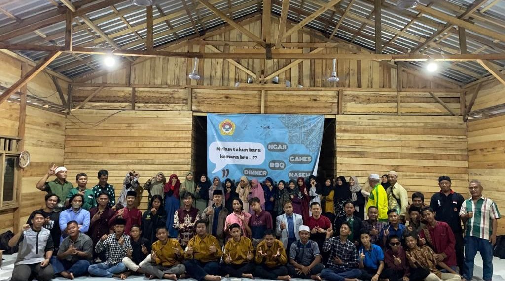 Para peserta pengajian akhir tahun LDII Tanah Laut Kalimantan Selatan berpose bersama. Foto: Dokumentasi Penulis.