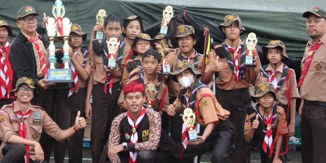 Kemah Akhir Tahun Pramuka LDII Kota Bekasi. Foto: LINES.