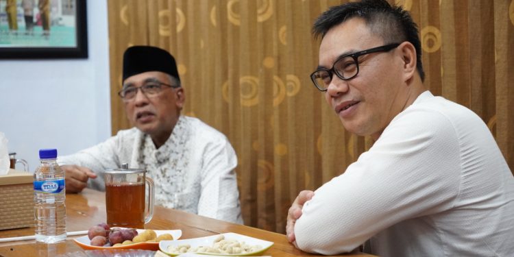 Perpisahan Kejari Nganjuk Nophy Tennophero Suoth.