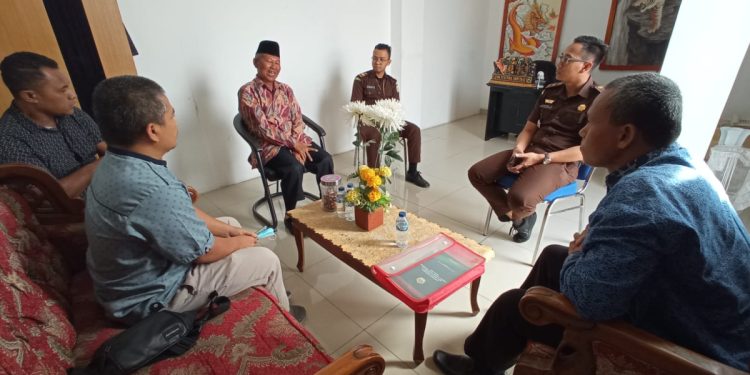 Jajaran pengurus DPD LDII Kabupaten Ende beraudiensi ke Kantor Kejaksaan Negeri Ende, Nusa Tenggara Timur, pada Selasa (14/2). Foto: LINES.