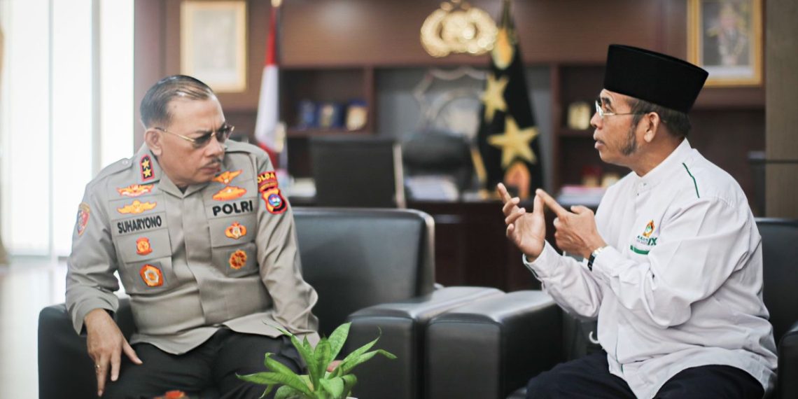 Audiensi Polda dengan Pengurus DPW LDII Sumbar di ruang kerjanya di Padang, Sumbar, pada Selasa (14/2). Foto: LINES.