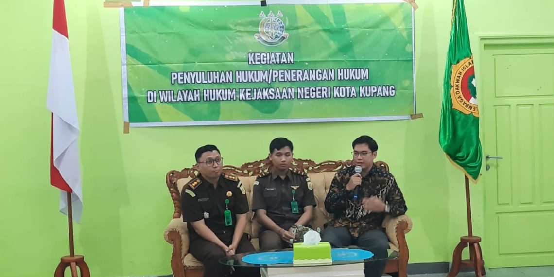 DPD LDII Kota Kupang bersama Kejaksaan Negeri (Kejari) Kota Kupang menghelat penyuluhan hukum bagi warga LDII. Foto: LINES.