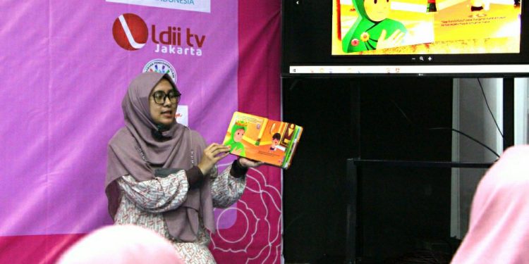 Biro Pemberdayaan Perempuan Dan Kesejahteraan Keluarga (PPKK) DPW LDII DKI Jakarta menggelar webinar pendidikan kesehatan reproduksi untuk keluarga, pada Sabtu (28/1). Foto: LINES.