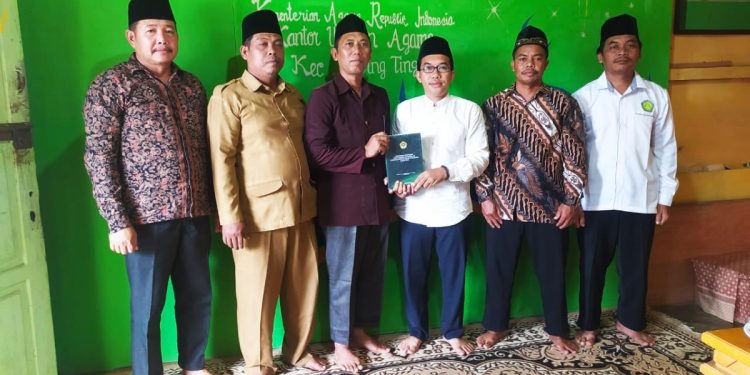 LDII Tanjung Jabung Barat berkunjung ke KUA untuk kolaborasi terkait pembekalan pernikahan bagi generasi muda. Foto: LINES.