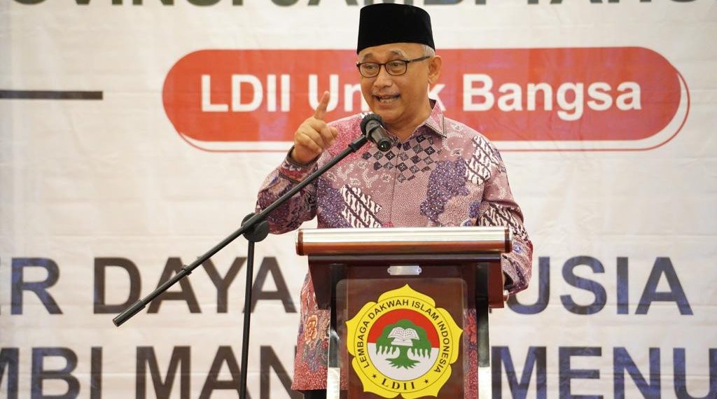 Ketum LDII KH Chriswanto Santoso mengingatkan, tidak bijak memamerkan kekayaan ketika ekonomi sedang tidak baik-baik saja. Foto: LINES.