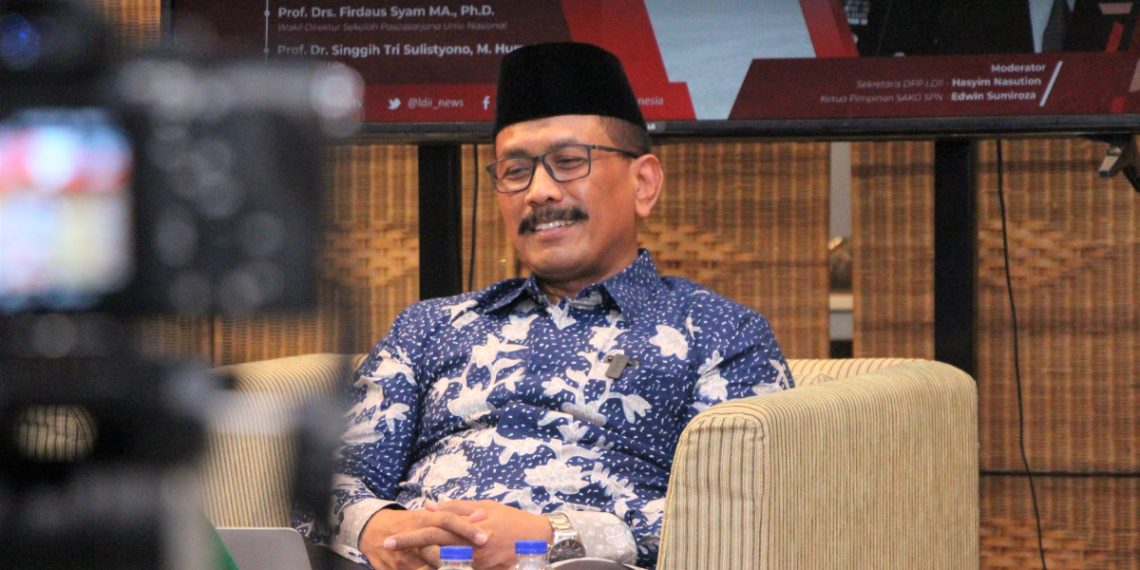 Ketua DPP LDII sekaligus Ketua DPW LDII Jawa Tengah dan Gurus Besar Ilmu Sejarah Universitas Diponegoro, Prof. Singgih Tri Sulistiyono. Foto: LINES.