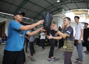 Bantuan Sembako Kapolri
