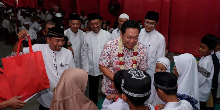 Wakil Ketua Komisi IX Bidang Kesehatan dan Ketenagakerjaan Charles Honoris menyosialisasikan Empat Pilar Kebangsaan di LDII Jakarta Utara. Foto: LINES.