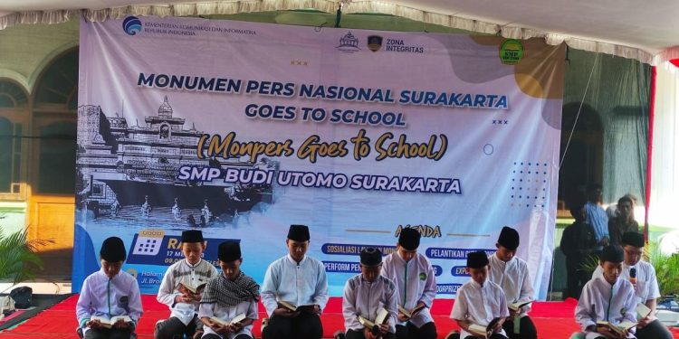 Pondok Pesantren (Ponpes) Budi Utomo Surakarta, Jawa Tengah, menjadi tuan rumah Monumen Pers Goes to School pertama di Indonesia. Foto: LINES.