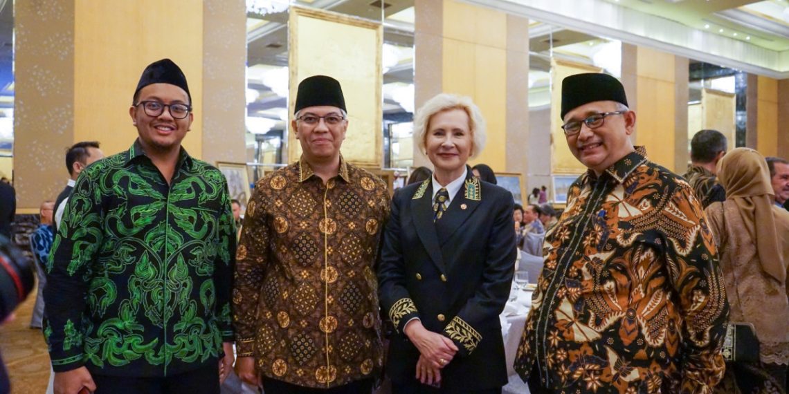 DPP LDII berkesempatan menghadiri undangan Kedutaan Besar Rusia dalam acara perayaan National Day Rusia yang digelar di Grand Ballroom Hotel Mulia Senayan, Jakarta. Foto: LINES.