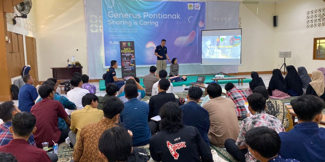 Tim Biddokes Polda Kalbar, Ipda Ni Putu Selly mengatakan, kegiatan tersebut bertujuan memberikan edukasi tata cara pemberian bantuan hidup dasar. Foto: LINES.