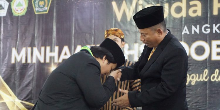 Minhajushobirin Islamic School menggelar wisuda purna siswa angkatan keempat di Ciracas, Jakarta Timur, pada Minggu, (18/6). Foto: LINES.