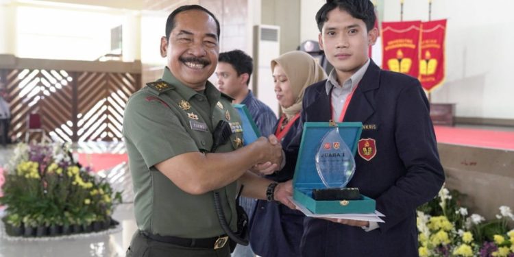 Adam Elvandi Yusup, generasi muda LDII yang meraih beberapa penghargaan prestasi di tingkat nasional. Foto: LINES.