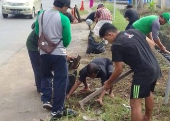 Pemuda LDII Kerja Bakti Bersihkan Terminal Sungai Pinyuh Mempawah  ‌