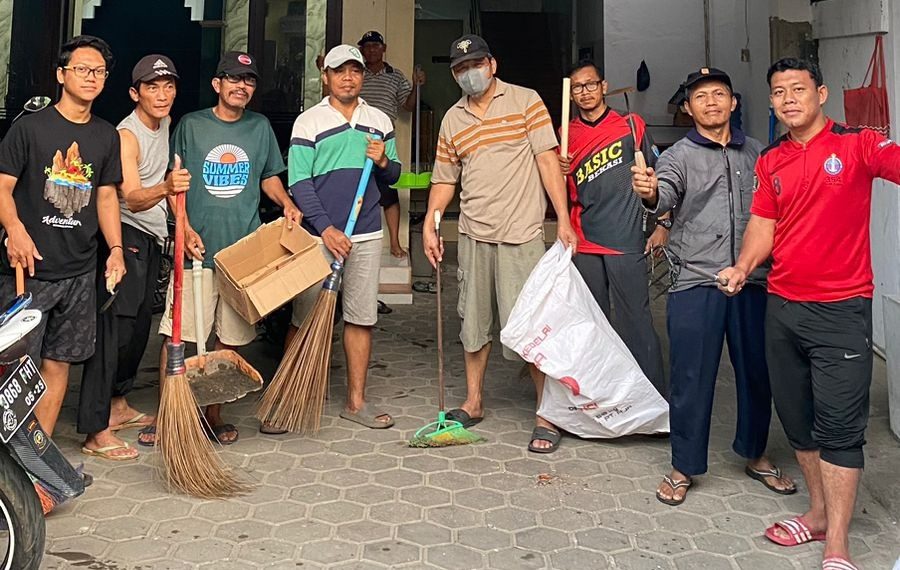 Kerja Bakti Nasional LDII LDII Gotong Royong Kerja Bakti Nasionalisme Kebangsaan Merah Putih Bersih Suci Mengepel Ngepel Solid RakernasLDII2023 Kerja Bakti untuk Negeri