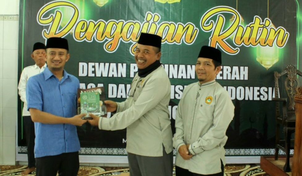 Hadiri Pengajian LDII, Wali Kota Palangkaraya Serahkan Mobil Operasional