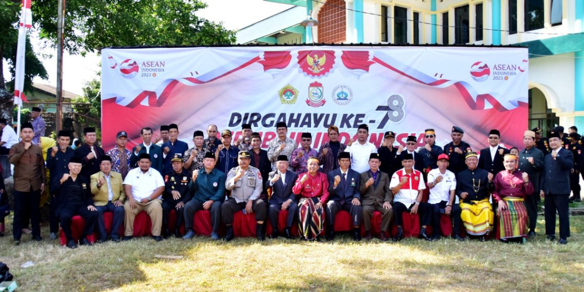 DPW LDII Sulawesi Selatan menggelar upacara dalam rangka memperingati Hari Kemerdekaan Republik Indonesia. Upacara berlangsung di lapangan Kompleks Tadjuddin Chalid Daya, Kota Makassar. Foto: LINES.