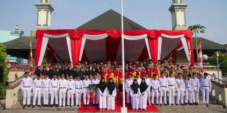 Pimpinan Ponpes Minhajushobirin Ingatkan Peran Generasi Muda dalam Isi Kemerdekaan
