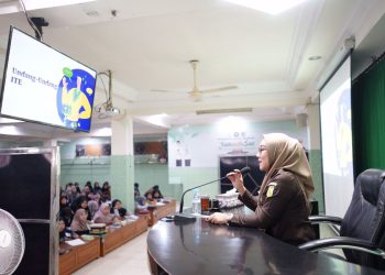 Kejari Nganjuk Kembali Beri Penyuluhan Hukum di Ponpes Al Ubaidah Kertosono