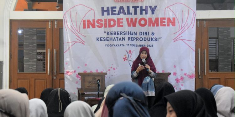 DPD LDII Kota Yogyakarta, bersama DPD LDII Bantul menghelat “Talkshow Healthy Inside Women: Kebersihan Diri dan Kesehatan Reproduksi”. Foto: LINES.