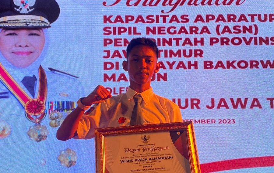 Wisnu Praja Ramadhani, salah satu pesilat Perguruan Pencak Silat Nasional (Persinas) ASAD berhasil meraih juara satu kompetisi “Australian Pencak Silat International Championship 2023”. Foto: LINES.