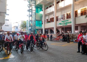 Pesan Ketua Ponpes Wali Barokah Kediri dalam Gowes Bahagia