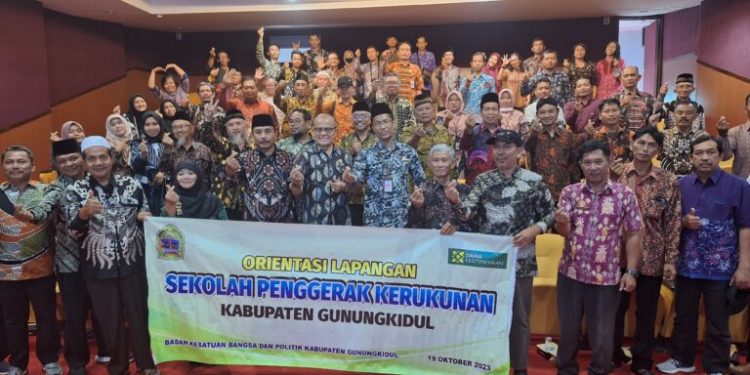Badan Kesatuan Bangsa dan Politik (Bakesbangpol) Kabupaten Gunungkidul menggelar Sekolah Penggerak Kerukunan. Foto: LINES.