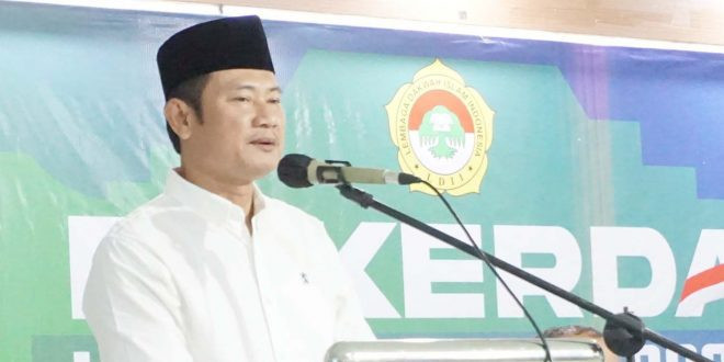 Bupati Lamongan, Yuhronur Efendi, menghadiri acara Rapat Kerja Daerah (Rakerda) LDII Lamongan. Foto: LINES.