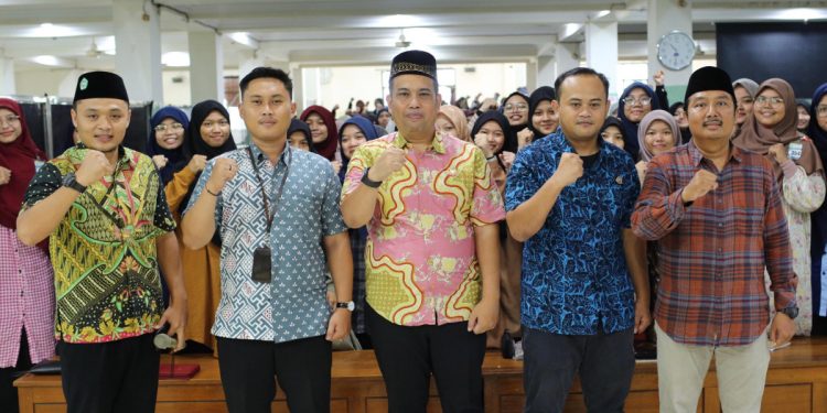 Kejaksaan Negeri (Kejari) Nganjuk kembali menggelar penyuluhan hukum dalam program Jaksa Masuk Pesantren. Foto: LINES.