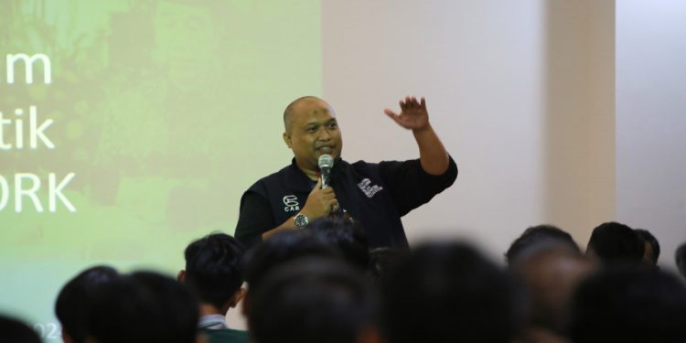 DPP LDII mengajak anak muda menjadikan momentum Hari Pers Nasional (HPN) 2024 untuk belajar politik, kata Rulli Kuswahyudi, Ketua DPP LDII Bidang KIM. Foto: LINES.