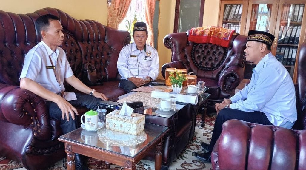 PC LDII Kamang Baru beraudiensi ke Camat dan Wali Nagari setempat. Foto: LINES.