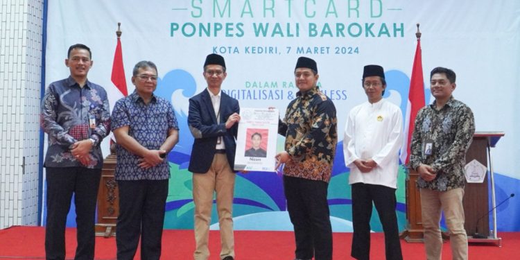 Ponpes Wali Barokah Kediri bekerja sama dengan BSI mendigitalkan transaksi 4.000-an santri. Foto: LINES.
