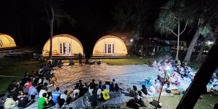 PC LDII Bengalon menyelenggarakan kegiatan keakraban di Pantai Jepu-Jepu, Kaliorang, Kutai Timur. Foto: LINES.