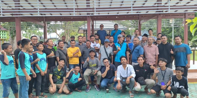 Warga LDII Sangatta menggelar rekreasi di Bukit Pelangi untuk mempererat silaturahim antarwarga. Foto: LINES.