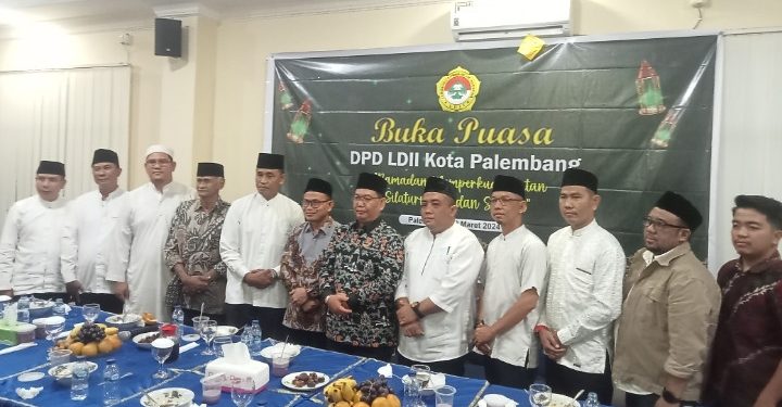 Buka bersama di Kantor DPD LDII Kota Palembang. Foto: LINES.