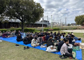 Solat ied di Jepang