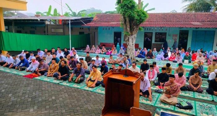 DPD LDII Purbalingga menyelenggarakan salat Idul Fitri 1445 H di sejumlah titik lokasi. Foto: LINES.