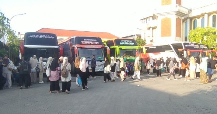 Ribuan Santri Pondok Pesantren (Ponpes) Gadingmangu, naungan LDII mulai mengadakan mudik lebaran 2024. Foto: LINES.