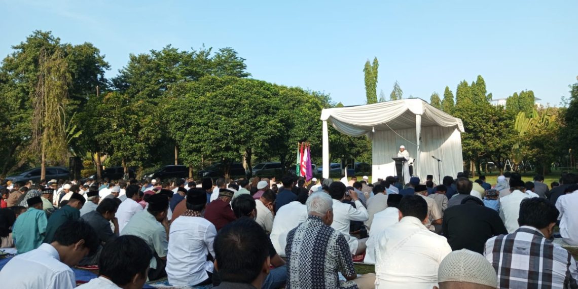 PC LDII Pasar Minggu bekerja sama dengan Pramuka Gugus Depan Umar bin Khatab menggelar Salat Idul Fitri 1445H di Lapangan Bumi Perkemahan Ragunan. Foto: LINES.
