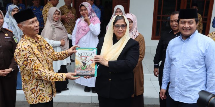 PJ Wali Kota Zanariah dan jajarannya menggelar Safari Idul Fitri 1445 H. Foto: LINES.