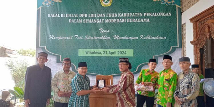DPD LDII Kabupaten Pekalongan bersama Forum Kerukunan Umat Beragama (FKUB) menggelar acara Silaturahim Syawal 1445 Hijriah. Foto: LINES.