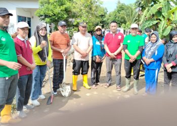 Camat Bersama LDII Belopa Kerja Bakti Usai Banjir Terpa Desa Kurrusumange dan Balubu