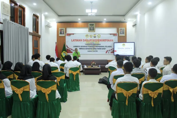 DPW LDII Provinsi Papua menggelar Latihan Dasar Kepemimpinan (LDK) bagi pemuda LDII pada Sabtu, (1/6), bertepatan dengan Hari Lahir Pancasila. Foto: LINES.