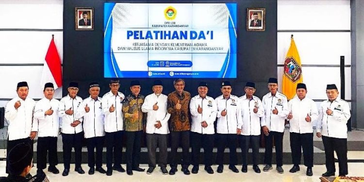 DPD LDII Kabupaten Karanganyar menyelenggarakan pelatihan dai bertajuk "Metode Dakwah yang Menyejukkan Umat dan Teknik Komunikasi Dakwah di Era Teknologi Digital". Foto: LINES.