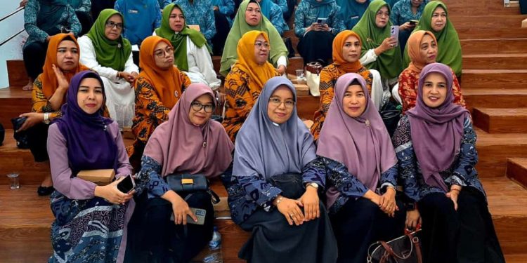Tim Penggerak Pemberdayaan dan Kesejahteraan Perempuan (TP PKK) Kota Makassar, menggelar ‘Sosialisasi Deteksi Dini Kanker pada Perempuan Program Kerja TP’. Foto: LINES.