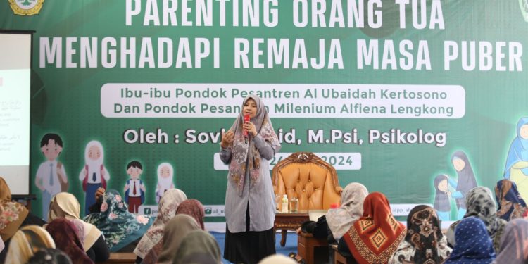 Pondok Pesantren (Ponpes) Al Ubaidah, Kertosono, Nganjuk, Jawa Timur mengadakan penyuluhan “Parenting Orang Tua Menghadapi Remaja Masa Puber”. Foto: LINES.