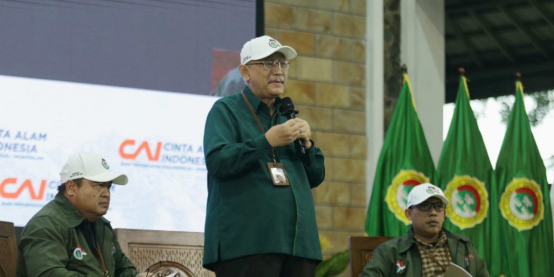 DPP LDII yang tampil sebagai pembicara yakni, Ketua Umum KH Chriswanto Santoso, Sekretaris Umum Dody Taufik Wijaya dan Ketua Departemen KIM Ludhy Cahyana. Foto: LINES