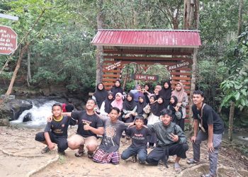 Wujudkan Kerukunan PPPM Budi Luhur Manshurin Helat Keakraban Di Wisata Alam Karai