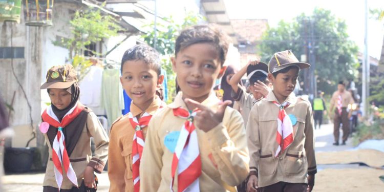 Satuan Komunitas Cabang (Sakocab) Pramuka Sekawan Persada Nusantara (SPN)  Bantul menyelenggarakan kegiatan Pesta Siaga di Kompleks SMP Al Karima Boarding School. Foto: LINES.
