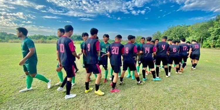 Tim sepakbola Bongsari, yang mewakili PC LDII Semarang Barat, berhasil meraih peringkat ketiga “Turnamen Liga Generasi Sukses Mandiri (GSM)”, di Semarang Barat. Foto: LINES.
